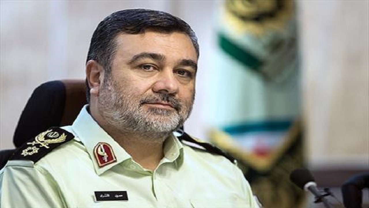 وزارت ارتباطات با شبکه‌ها و سایت‌های خارجی برخورد کند