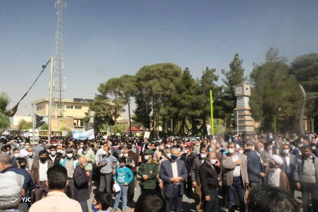 راهپیمایی مردم نجف‌آباد در حمایت از حجاب و عفاف