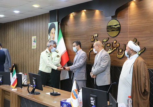 مراسم تجلیل از نیروهای انتظامی و دریابانی شهرستان قشم + تصاویر مراسم تجلیل از نیروهای انتظامی و دریابانی شهرستان قشم + تصاویر