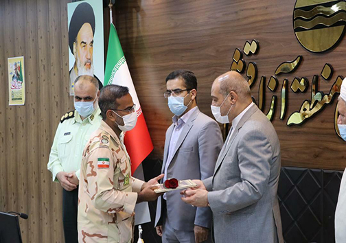 مراسم تجلیل از نیروهای انتظامی و دریابانی شهرستان قشم + تصاویر مراسم تجلیل از نیروهای انتظامی و دریابانی شهرستان قشم + تصاویر