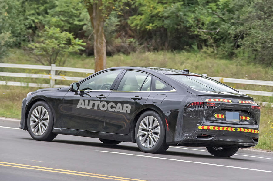نسل دوم اتومبیل Toyota Mirai