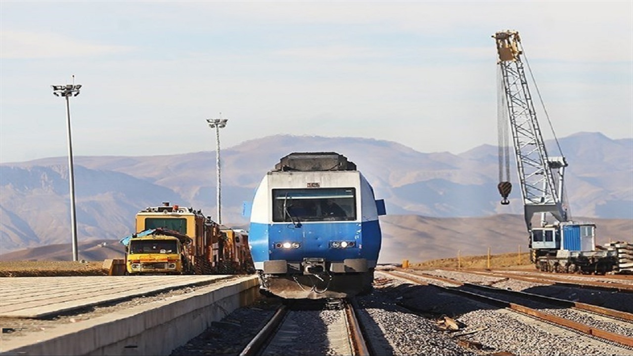 اعتبار مصوب سفر رئیس جمهور برای راه آهن و تصفیه خانه اردبیل پرداخت می‌شود