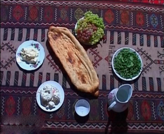 گلیم سفره کردی هنردست عشایر کرمانج خراسان شمالی