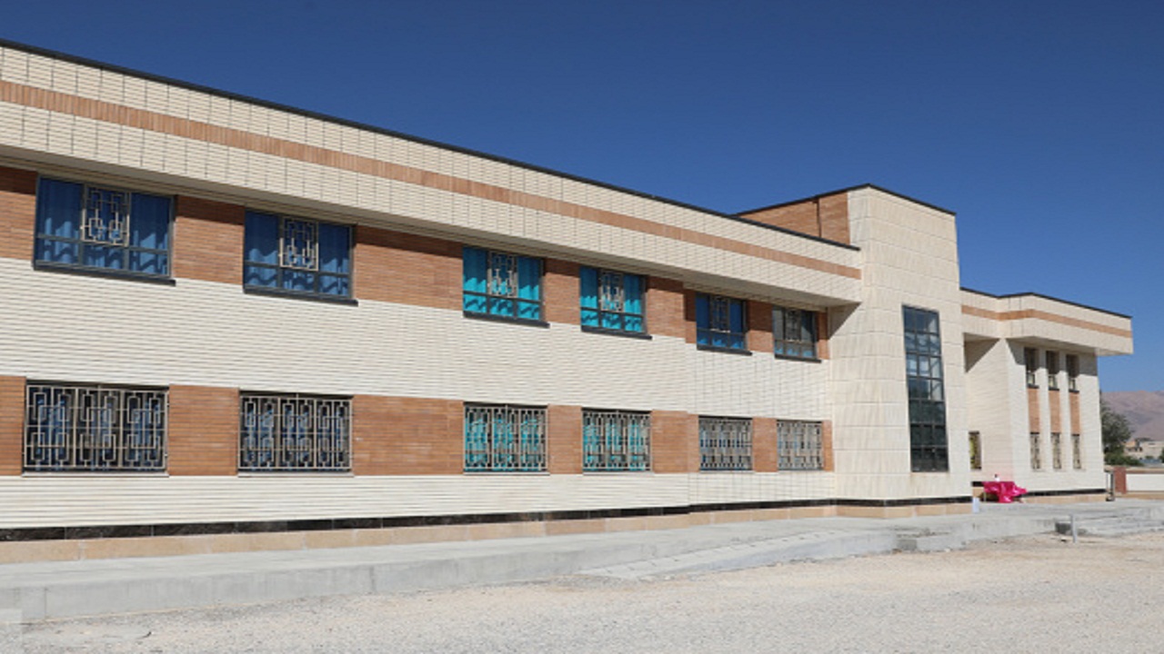افتتاح مدرسه ۹ کلاسه در فارسان