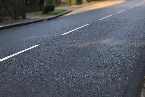 توزیع ۶۳۷۰ تن آسفالت در معابر تبریز