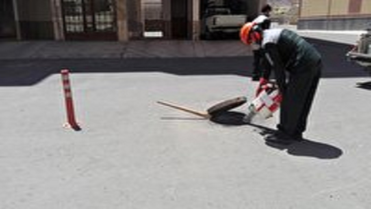سم پاشی ۱۰۰ درصد شبکه‌های فاضلاب بیرجند