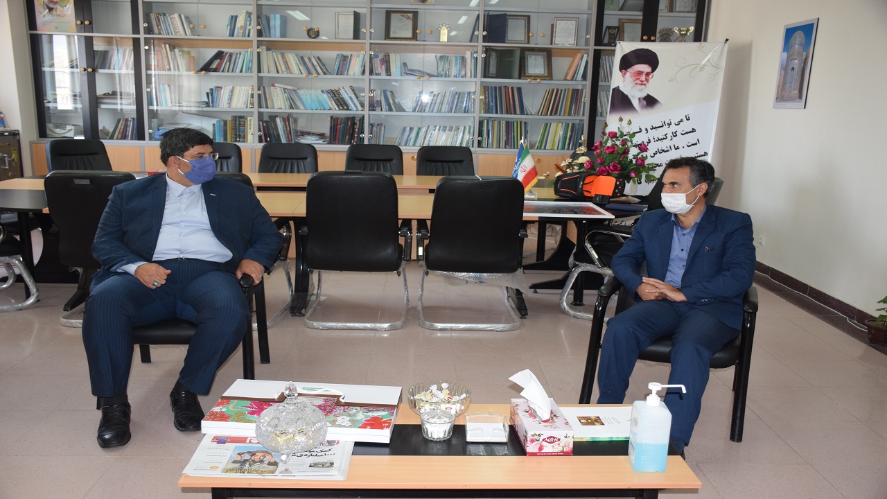 آمادگی دامپزشکی برای پیشگیری از احتمال شیوع بیماری آنفلوانزای فوق حاد پرندگان در اردبیل