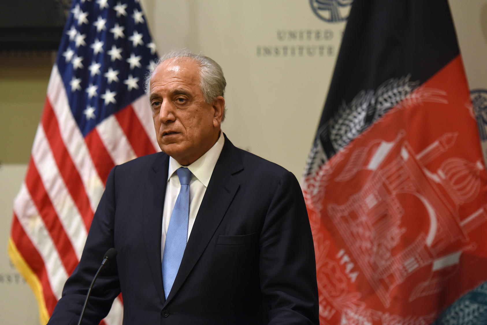 خلیلزاد خواستار گفتگو با ایران درباره افغانستان شد