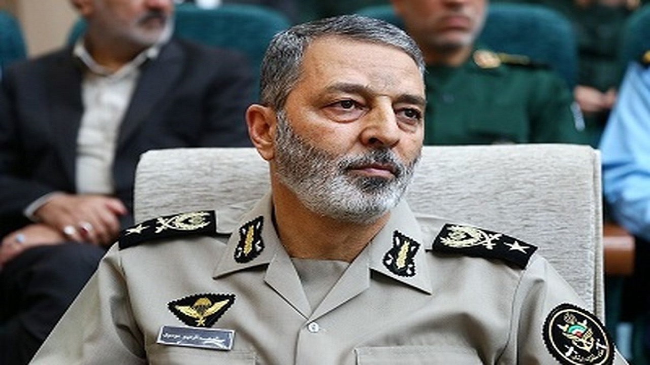 دفاع مقدس الگویی از یکپارچگی ملت است/ پیروزی در جنگ معادلات راهبردی جهان را تغییر داد