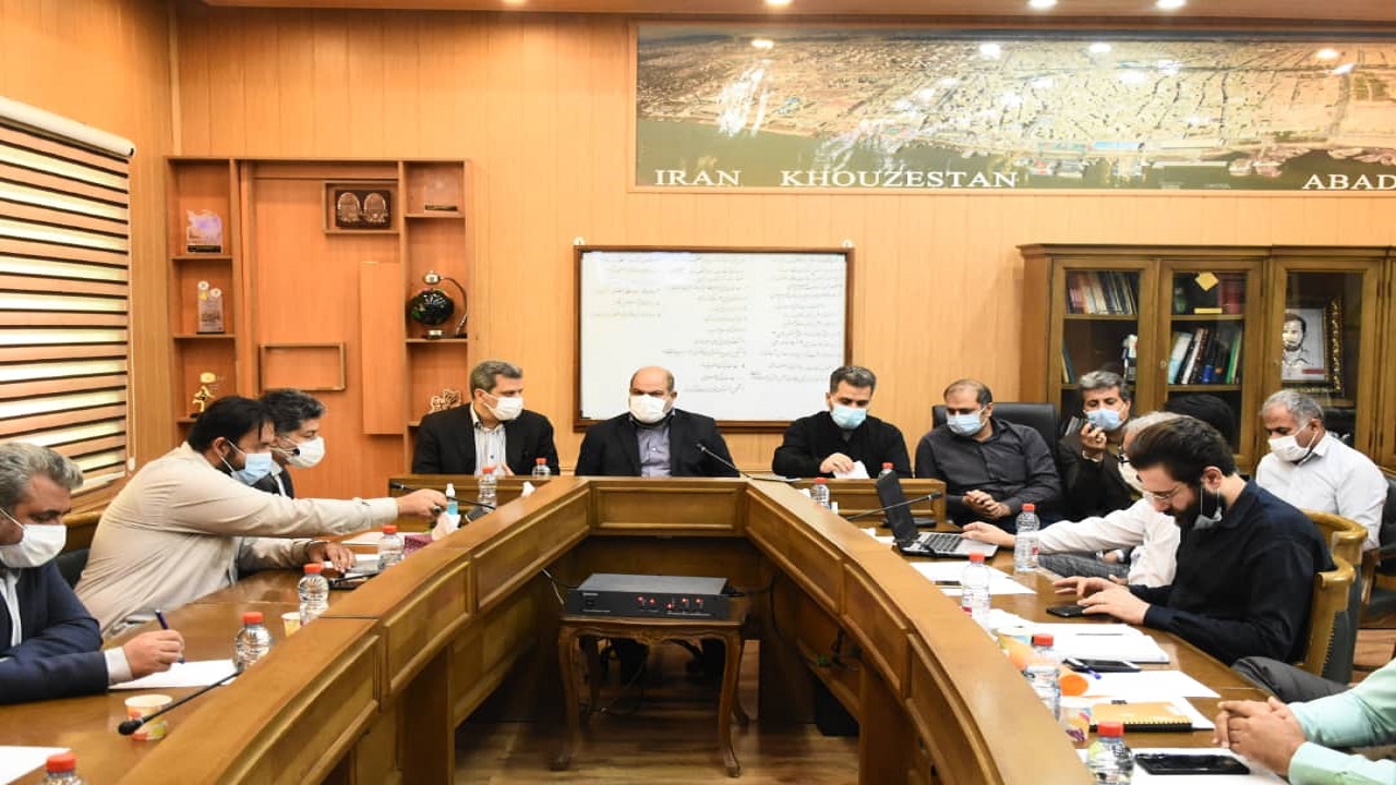 انتقاد شهردار آبادان از کندی روند اجرای پروژه های آب و فاضلاب