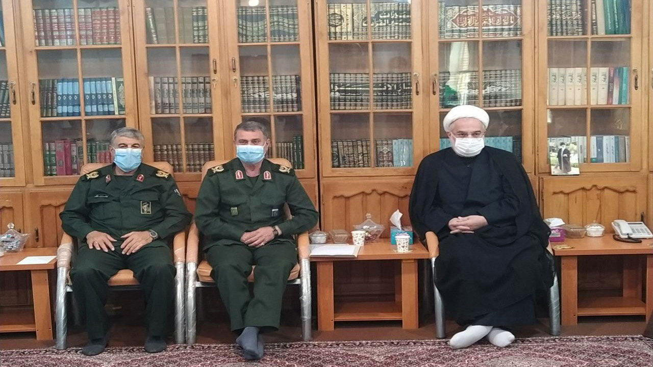 نیرو‌های مسلح بزرگترین یاور مردم هستند