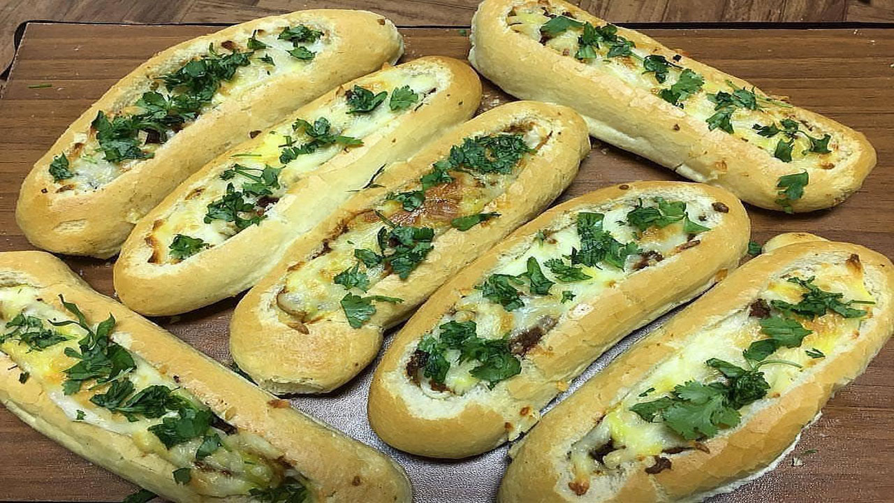 طرز تهیه ساندویچ گوشت و قارچ تنوری