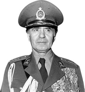 خاندان پهلوی با صدام در دوران جنگ چه روابطی داشتند؟