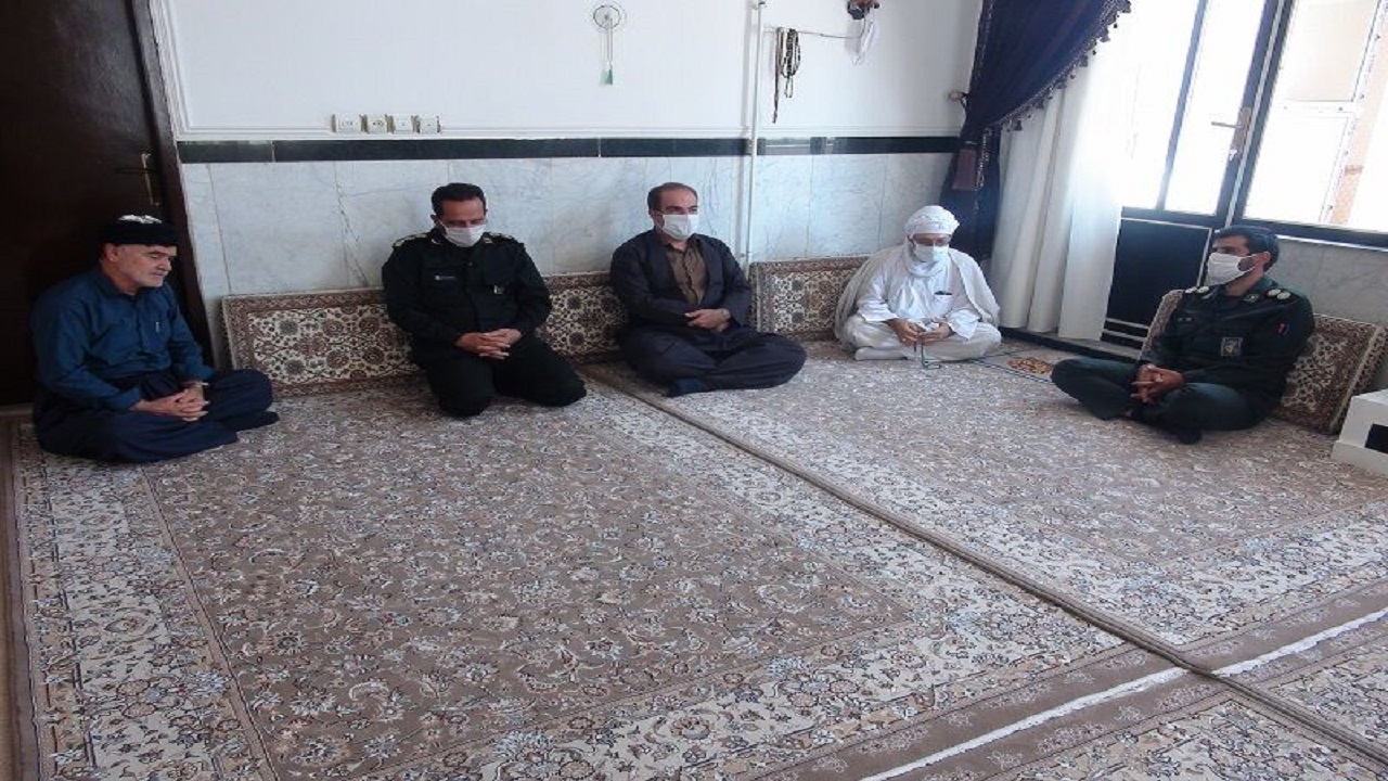 تجلیل از روحانی ایثارگر دوران دفاع مقدس