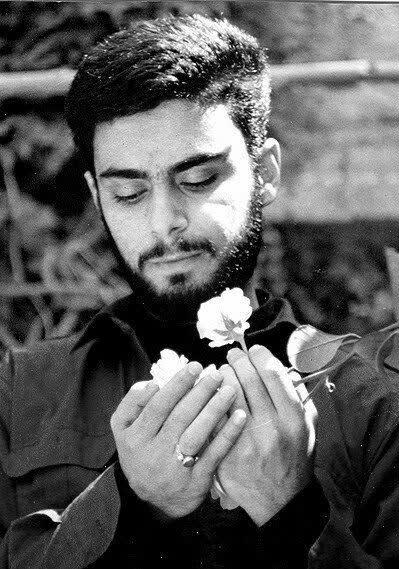 خواننده اپرایی که فرمانده میدان&zwnj;های نبرد شد/ خالق &laquo;روح منی خمینی، بت شکنی خمینی&raquo;