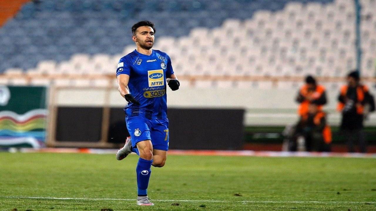 مهاجم استقلال دوپینگی نیست