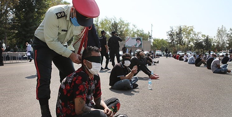 &laquo;اراذل&raquo; اینجا ترسناک نیستند؛ از گنده&zwnj;لات&zwnj;ها و عاملان نزاع&zwnj;های خیابانی گرفته تا مروجان اوباش&zwnj;گری در اینستاگرام!