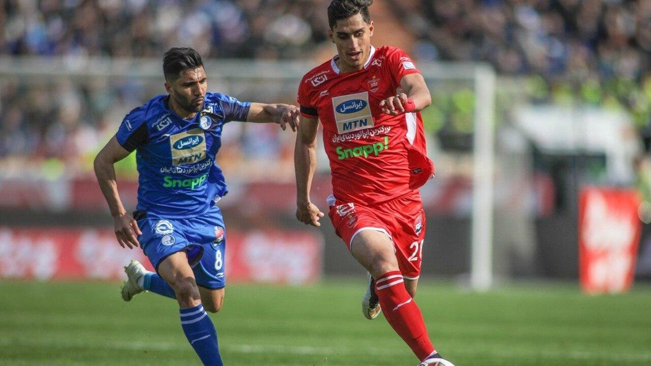 نادری در آستانه تمدید قرارداد با پرسپولیس
