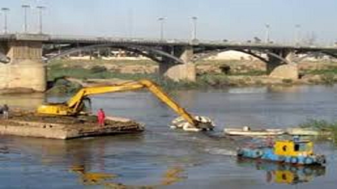 آغاز لایروبی رودخانه خرم‌آباد