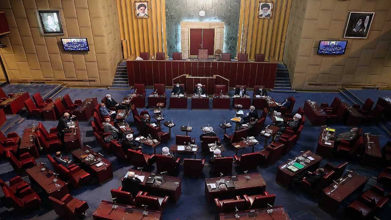 گزارش رئیس کل بانک مرکزی به مجمع تشخیص مصلحت نظام