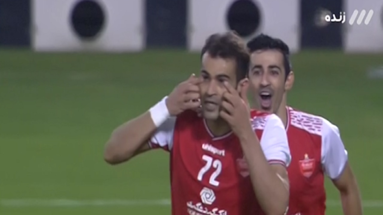 گل اول پرسپولیس به پاختاکور مورخ ۹ مهر ۹۹ + فیلم