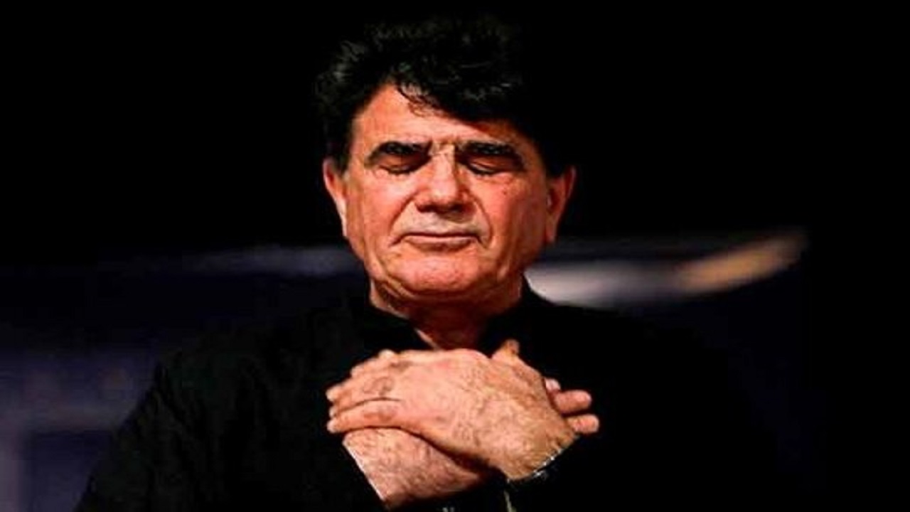 حقایق نهفته در یک عکس یادگاری از مرحوم شجریان/ تصویری که بوی جنایت منافقین از آن به مشام می رسد