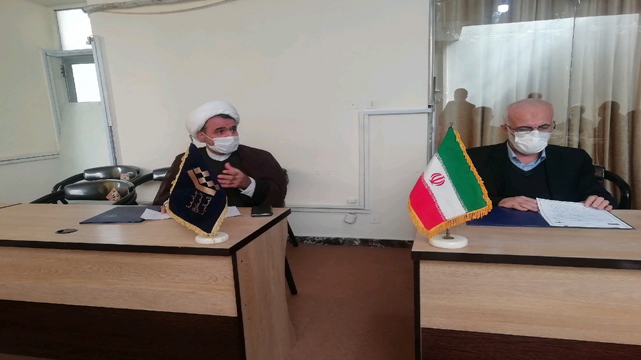 امضاء تفاهم نامه همکاری بین صدا و سیمای خراسان رضوی و جامعه المصطفی العالمیه