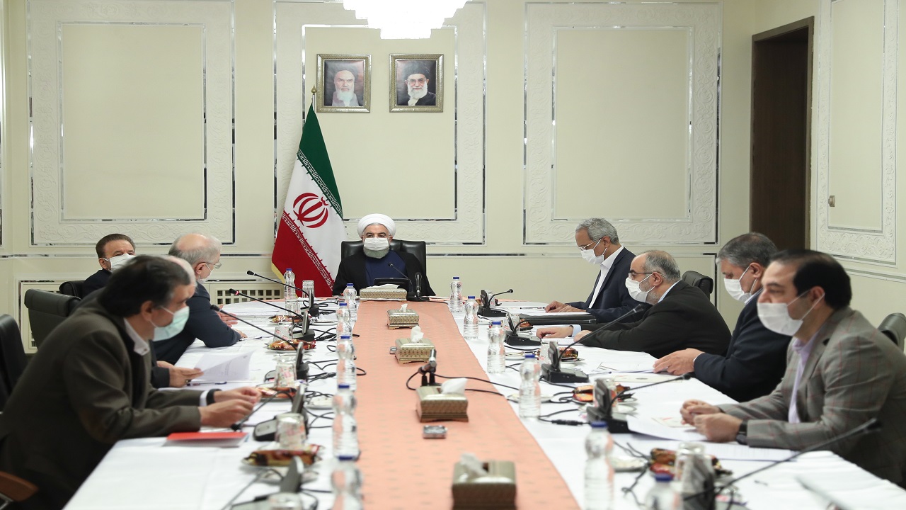 اعمال محدودیت‌های شدید در ۴۳ شهر با وضعیت بحرانی/ کاهش ۵۰ درصدی حضور کارکنان دولت در تهران تا پایان آبان ماه