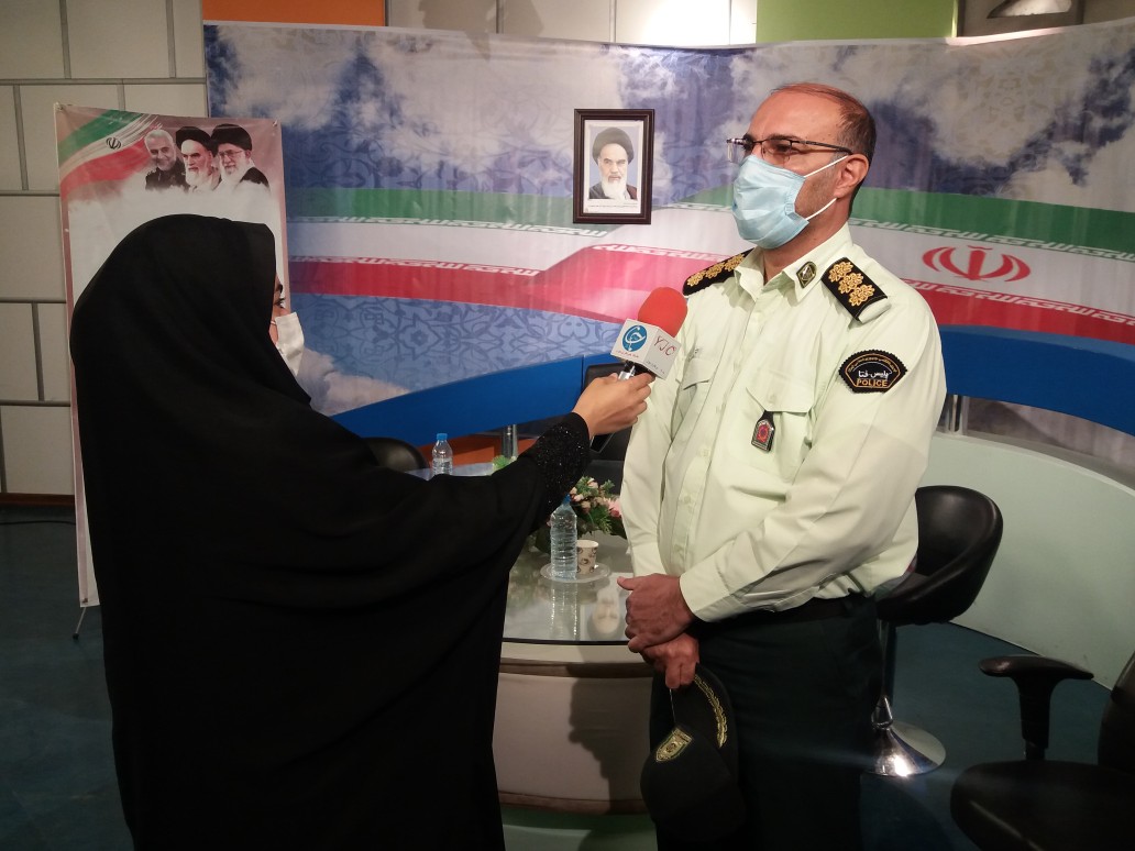معلمان، تدریس در پیام رسان های خارجی ممنوع
