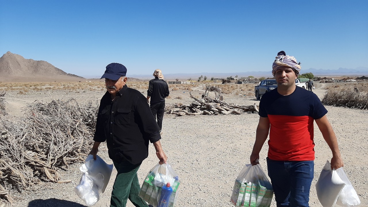 کلنگ ساخت مدرسه در روستاهای کپر نشین زاهدان توسط قهرمان کشتی جهان