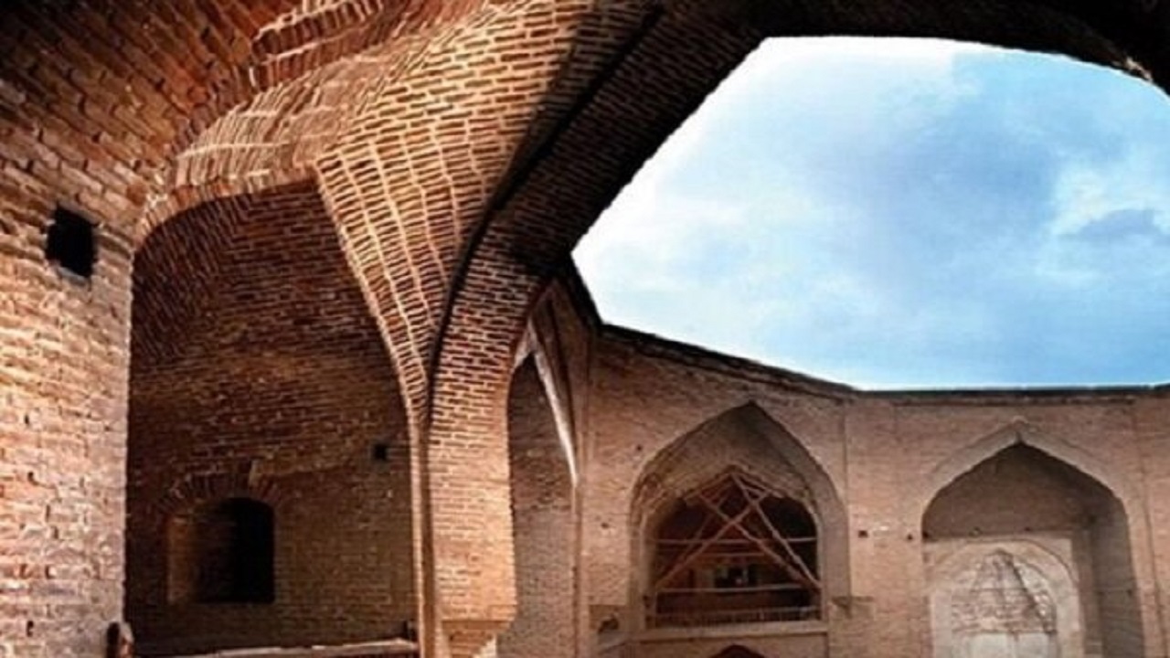 آغاز مرمت‌های اضطراری مسجد مطلب‌خان خوی