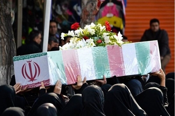 مادر شهید صفوی به فرزند شهیدش پیوست
