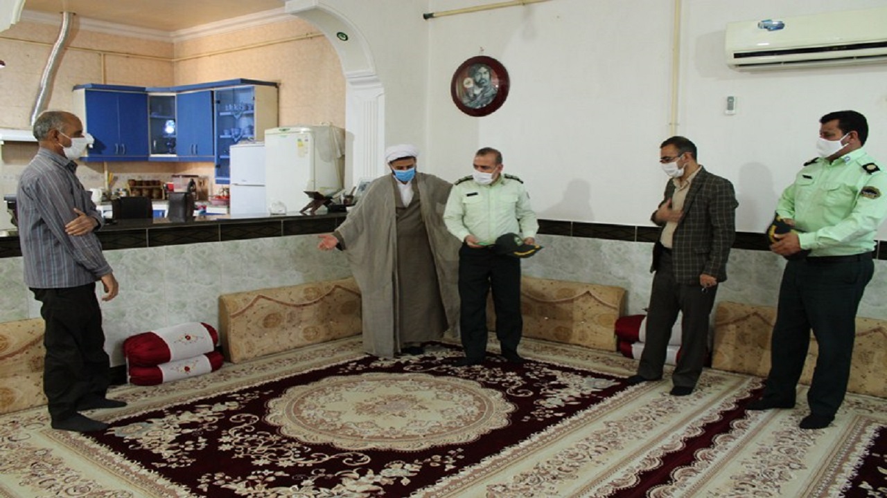 خانواده شهداء اسوه صبر و ایثار هستند
