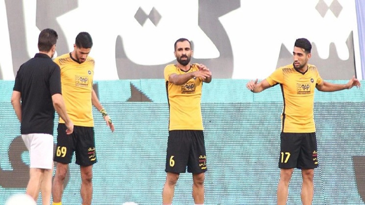 مهدی کیانی در تیم فوتبال سپاهان اصفهان ماندنی شد