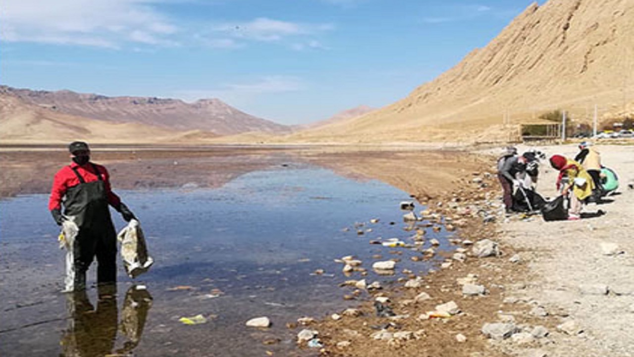 خانه تکانی چغاخور برای ورود میهمانان جدید
