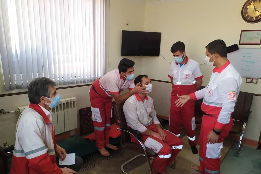 بهره مندی ۶۰ نفر از امدادگران هلال احمر زنجان از طرح" پنجشنبه‌های آموزشی"