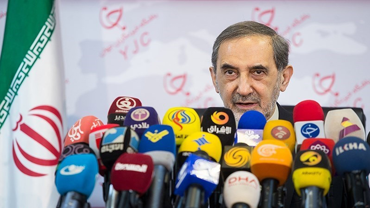 رئیس‌جمهور فرانسه دنباله‌روی صهیونیست‌ها‌ است