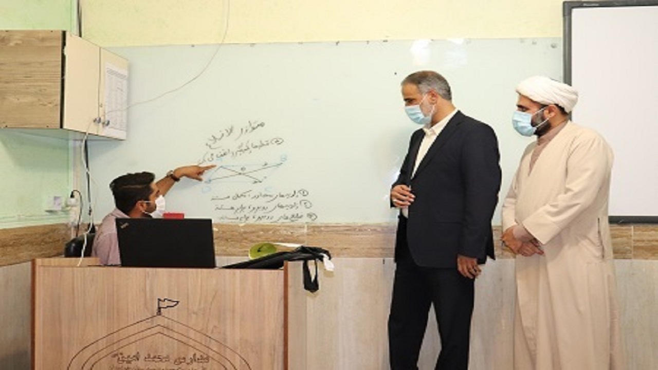 بازدید سرزده مسئولان آموزش و پروش اهواز از مدارس نمونه دولتی