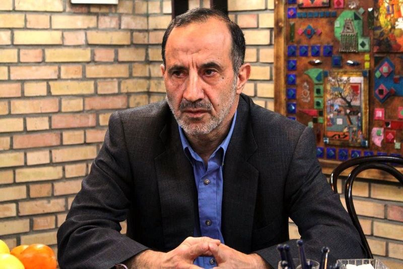 چرا احمدی&zwnj;نژاد پول را آمریکا برد تا تحریم شود؟
