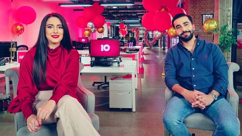 ۱۰ دروغ شاخدار در ۱۰ سالگی من&zwnj;وتو؛ از نقش&zwnj;آفرینی در اغتشاشات تا تغییر سبک زندگی + تصاویر