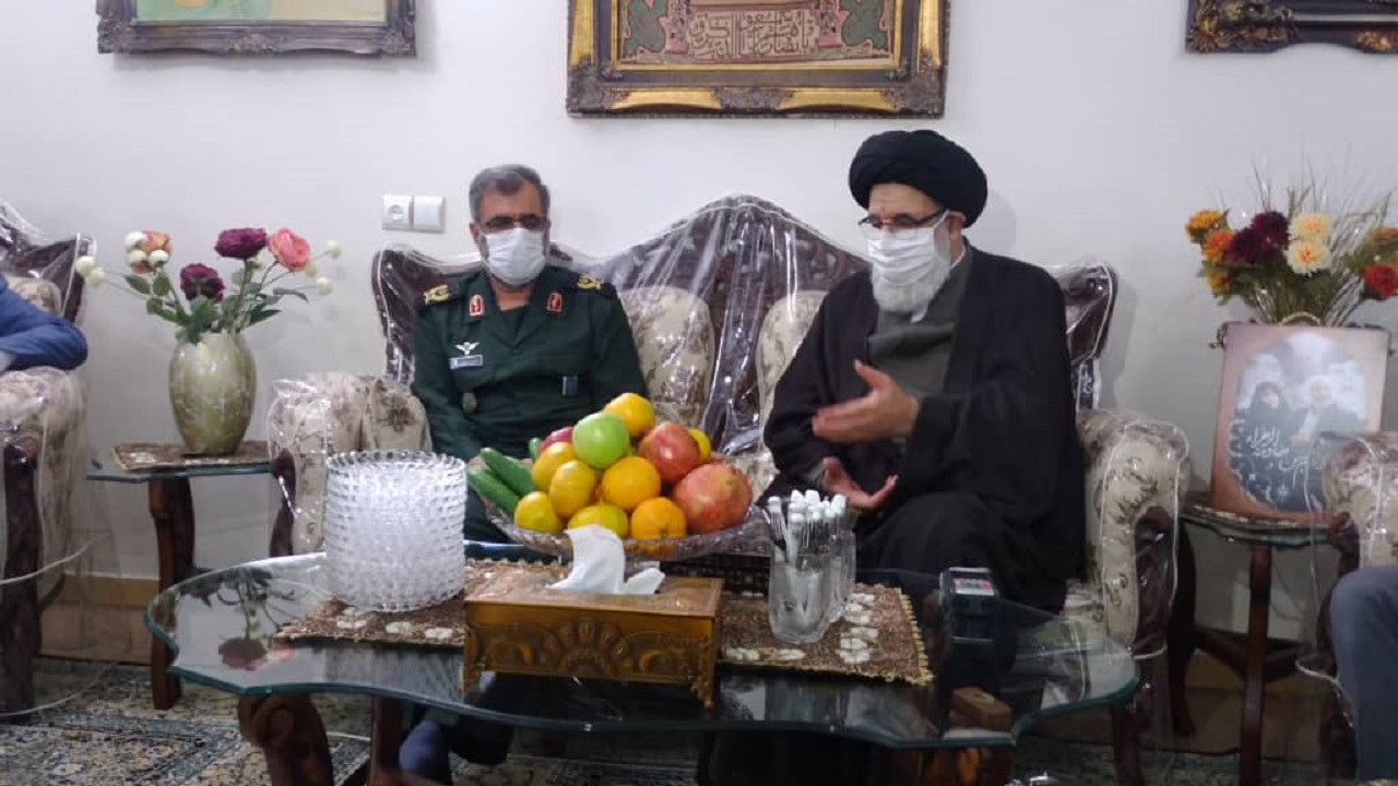 پیام رهبر معظم انقلاب به خانواده شهید فهمیده + عکس