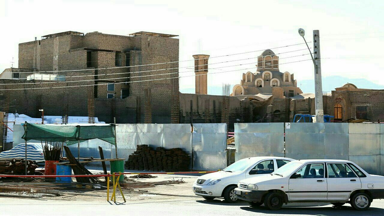 اعتراض دوستداران میراث فرهنگی به ساخت وساز در حریم منظر خانه بروجردی‌‌های کاشان