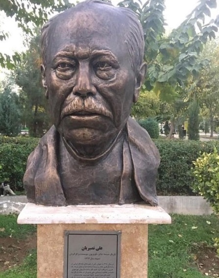 نصب سردیس بزرگان هنر در خانه هنرمندان