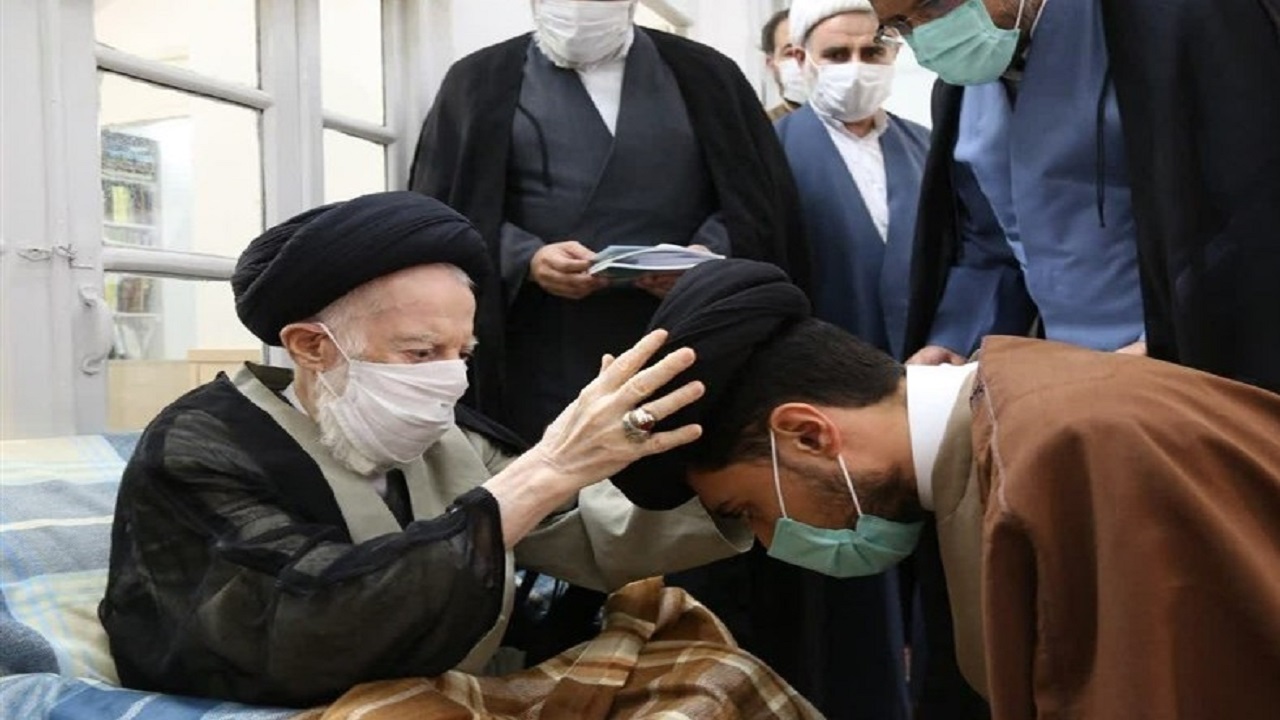 جمعی از طلاب قم معمم شدند