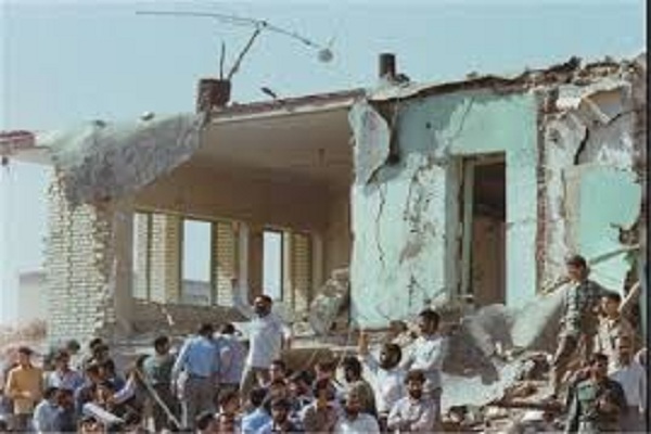 بازخوانی جنایات آمریکا در نقاط مختلف ایران/ از ترور و حمله&zwnj;های انتحاری تا ترجیح بیماری سگ آمریکایی بر کارگران معدن