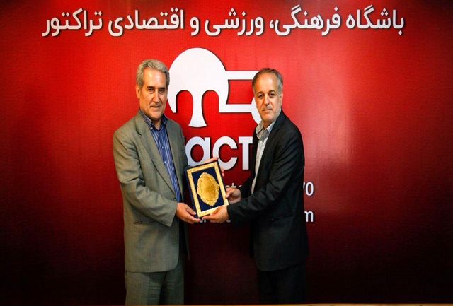 علیپور: معاوضه بازیکن تراکتور با ابراهیمی منتفی شد/ مهاجم جدید باید مشکل گلزنی را حل کند