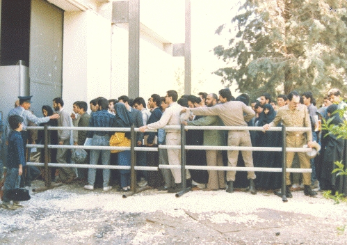 بهترین تفریحگاه مردم ایران، زیر بمباران دهه ۶۰ بهترین تفریحگاه مردم ایران، زیر بمباران دهه ۶۰