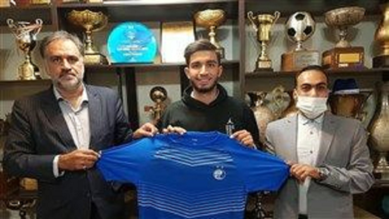 میکائیل شیخی به استقلال پیوست