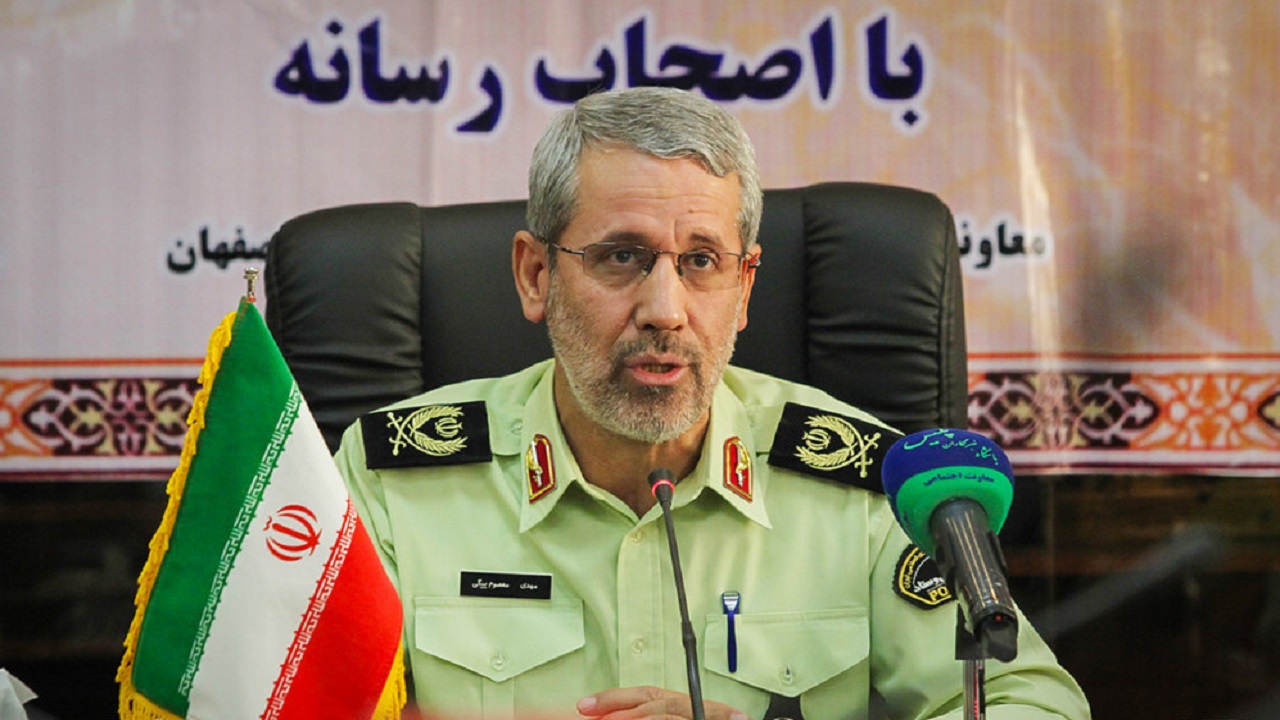 جهت پایدارسازی انضباط اجتماعی نیازمند پلیس مقتدر و اجتماع پسند هستیم