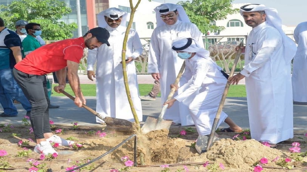 مشارکت خلیل زاده در درختکاری باشگاه الریان